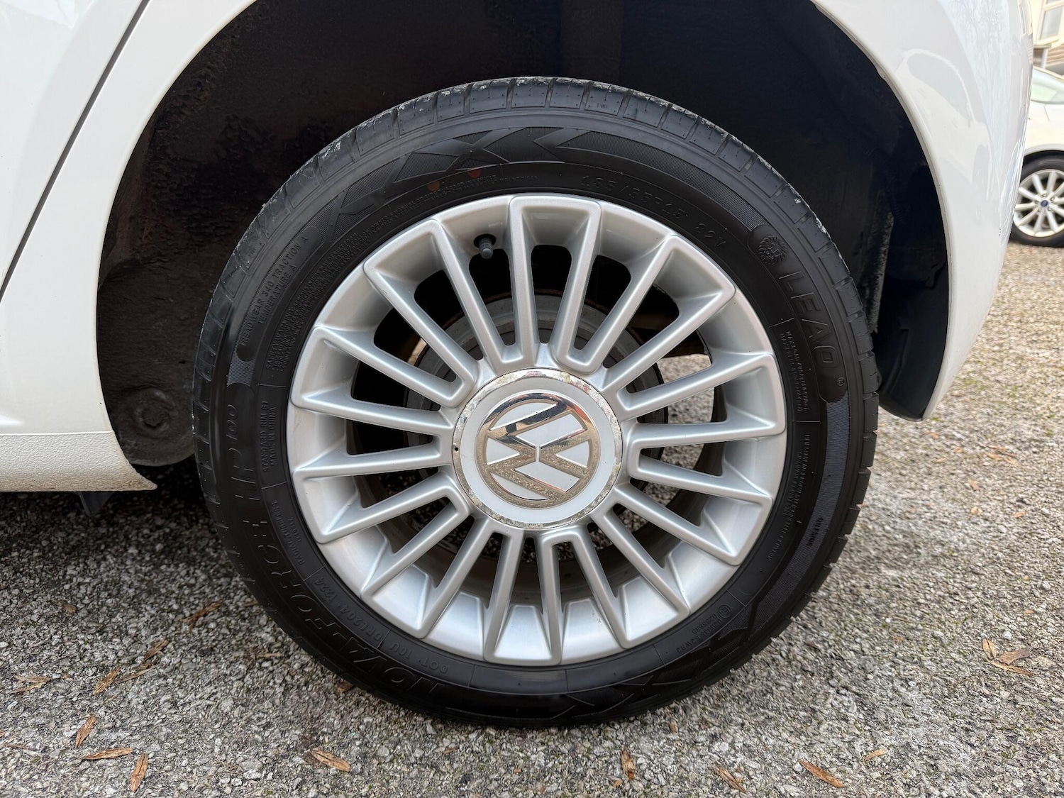 Used Volkswagen up! 2015 for sale - 76855697: Photo 56