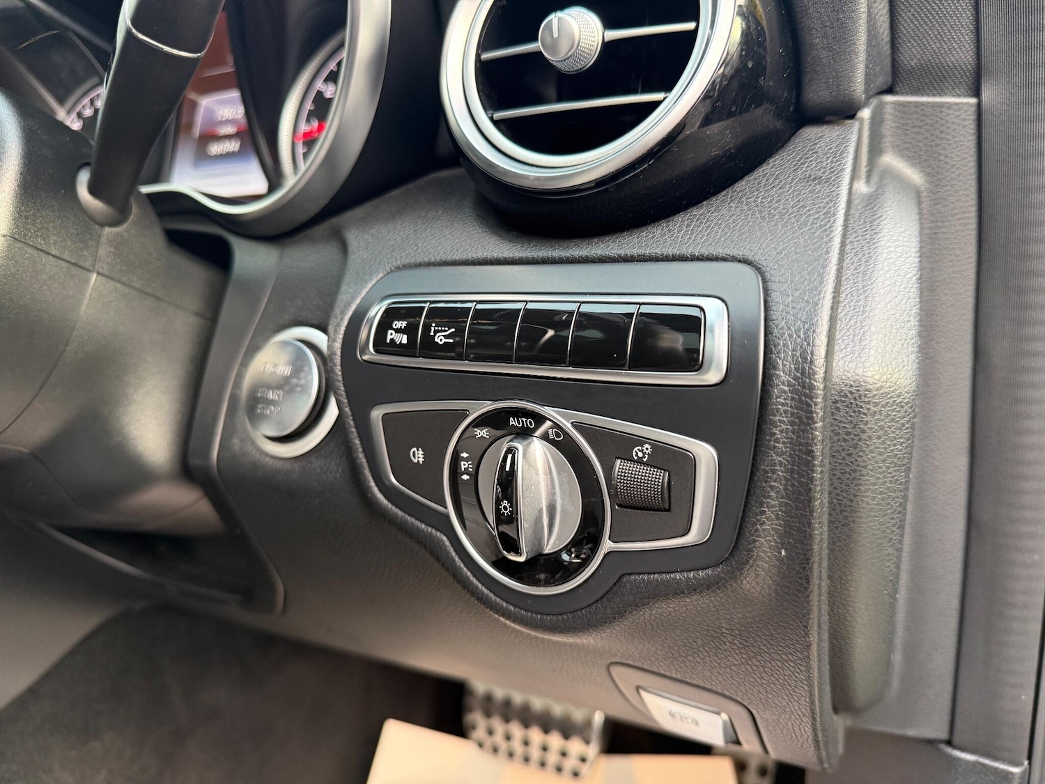 Used Mercedes-Benz C Class 2017 for sale - 76446919: Photo 36