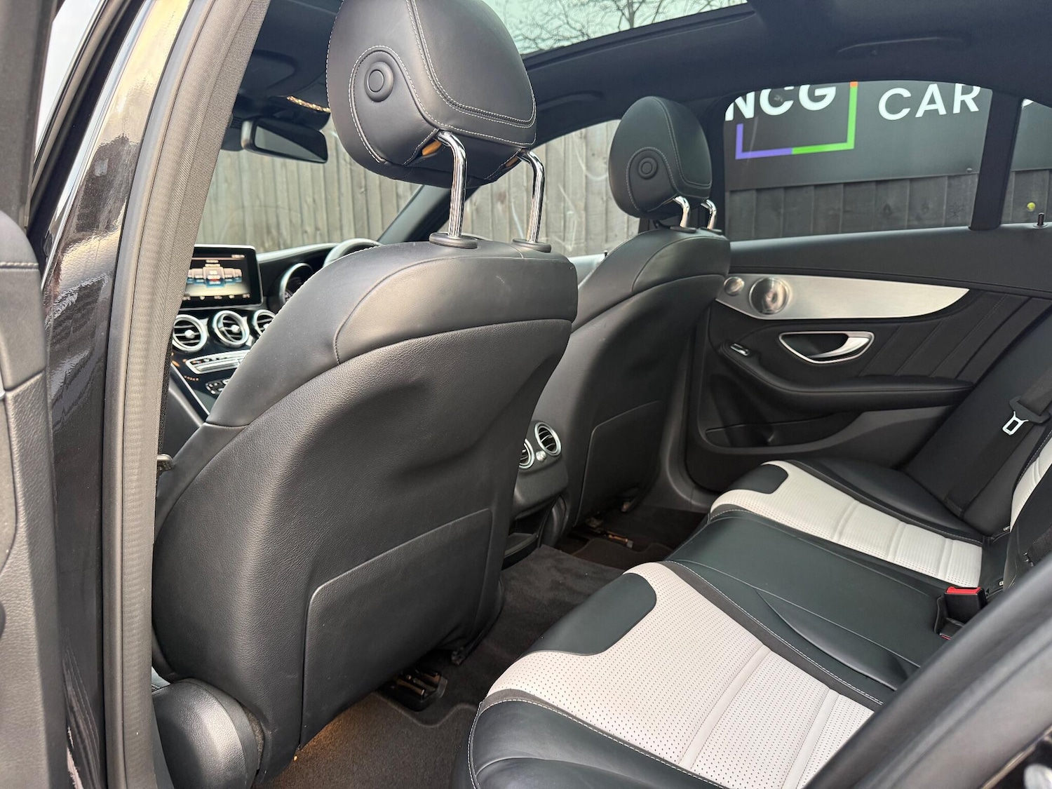 Used Mercedes-Benz C Class 2017 for sale - 76446919: Photo 64