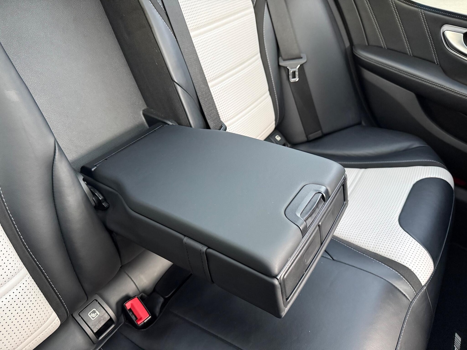 Used Mercedes-Benz C Class 2017 for sale - 76446919: Photo 68