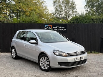 Volkswagen - Golf