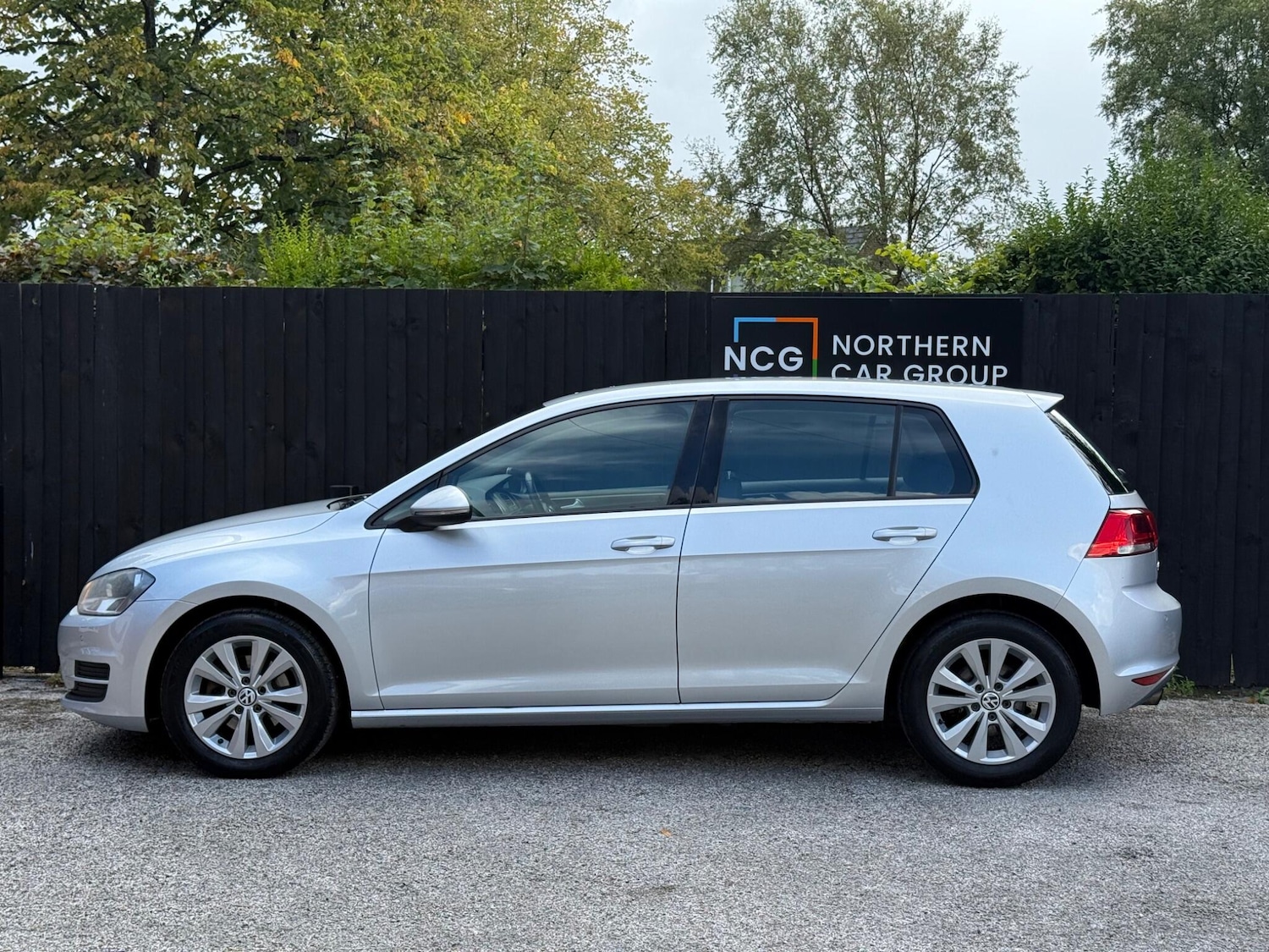 Used Volkswagen Golf 2013 for sale - 75858258: Photo 5