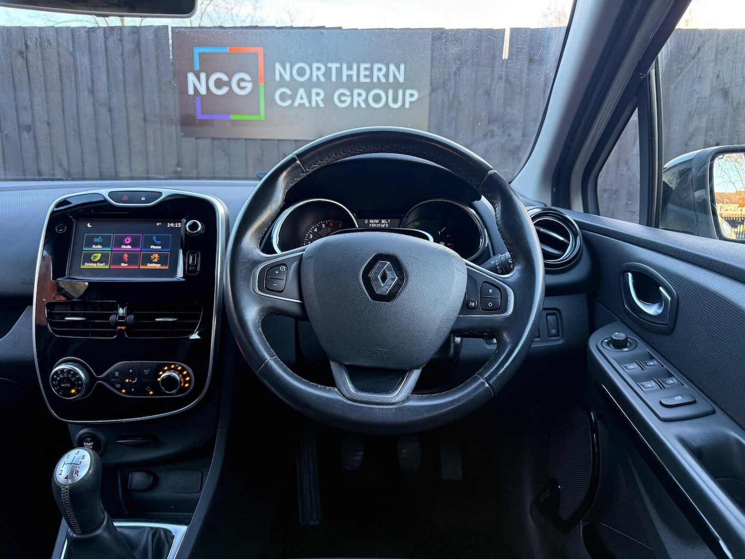 Used Renault Clio 2016 for sale - 76727414: Photo 12