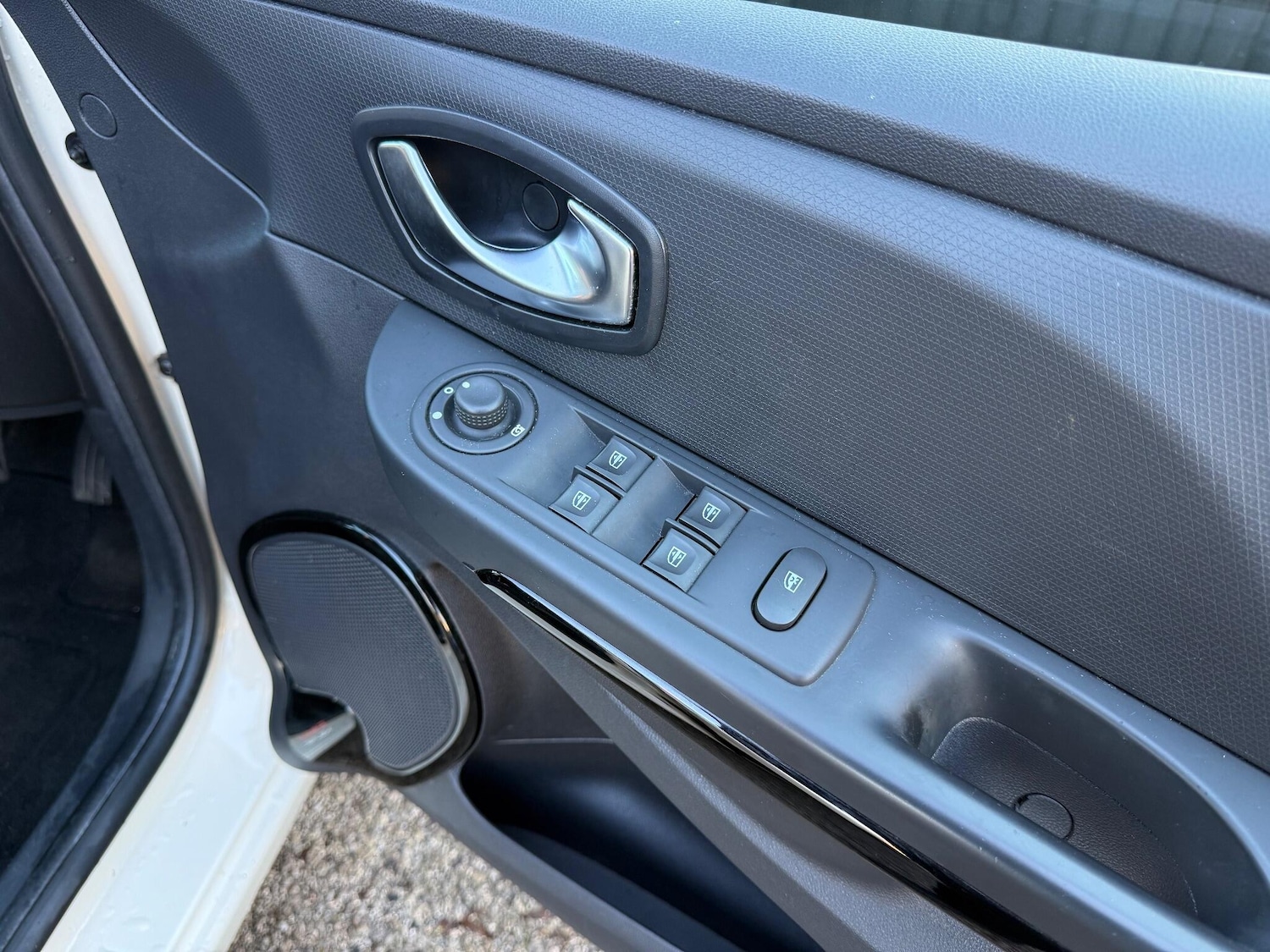 Used Renault Clio 2016 for sale - 76727414: Photo 22