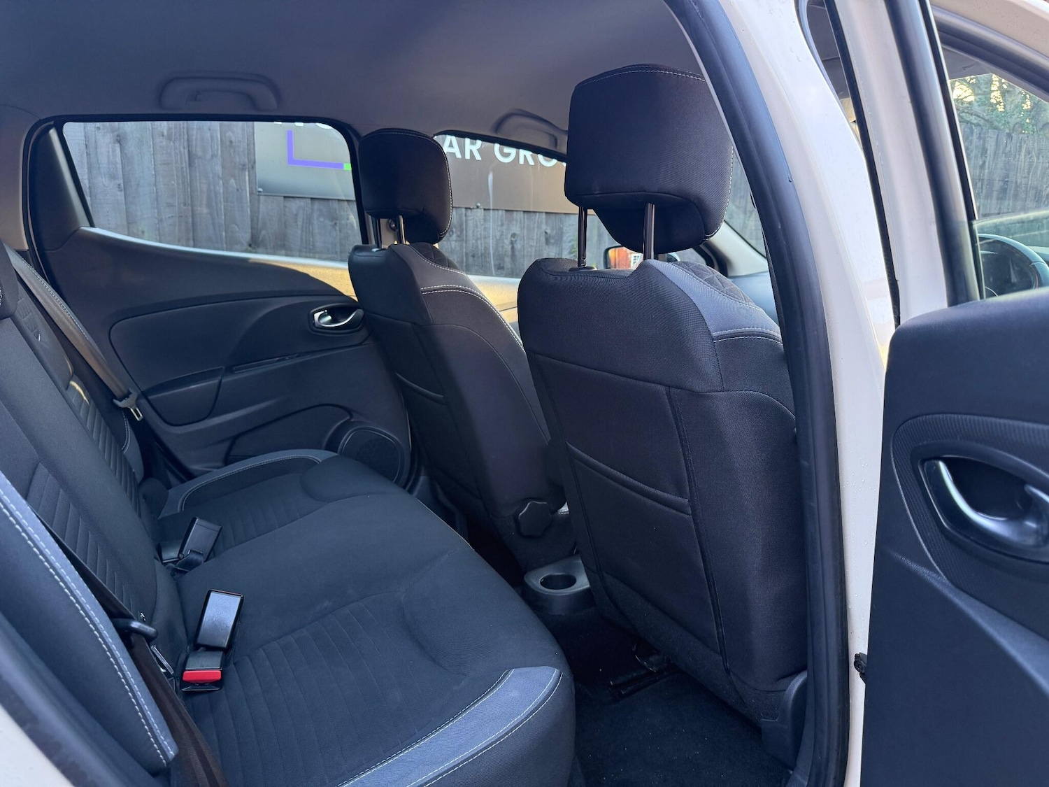 Used Renault Clio 2016 for sale - 76727414: Photo 33