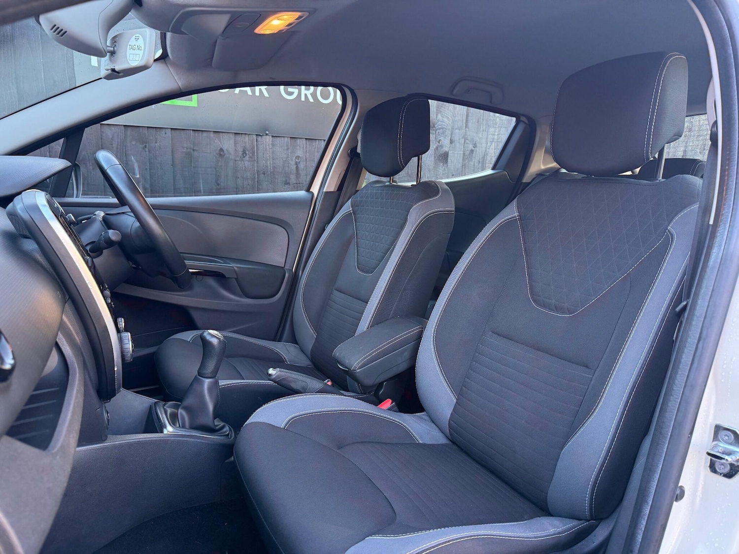 Used Renault Clio 2016 for sale - 76727414: Photo 40