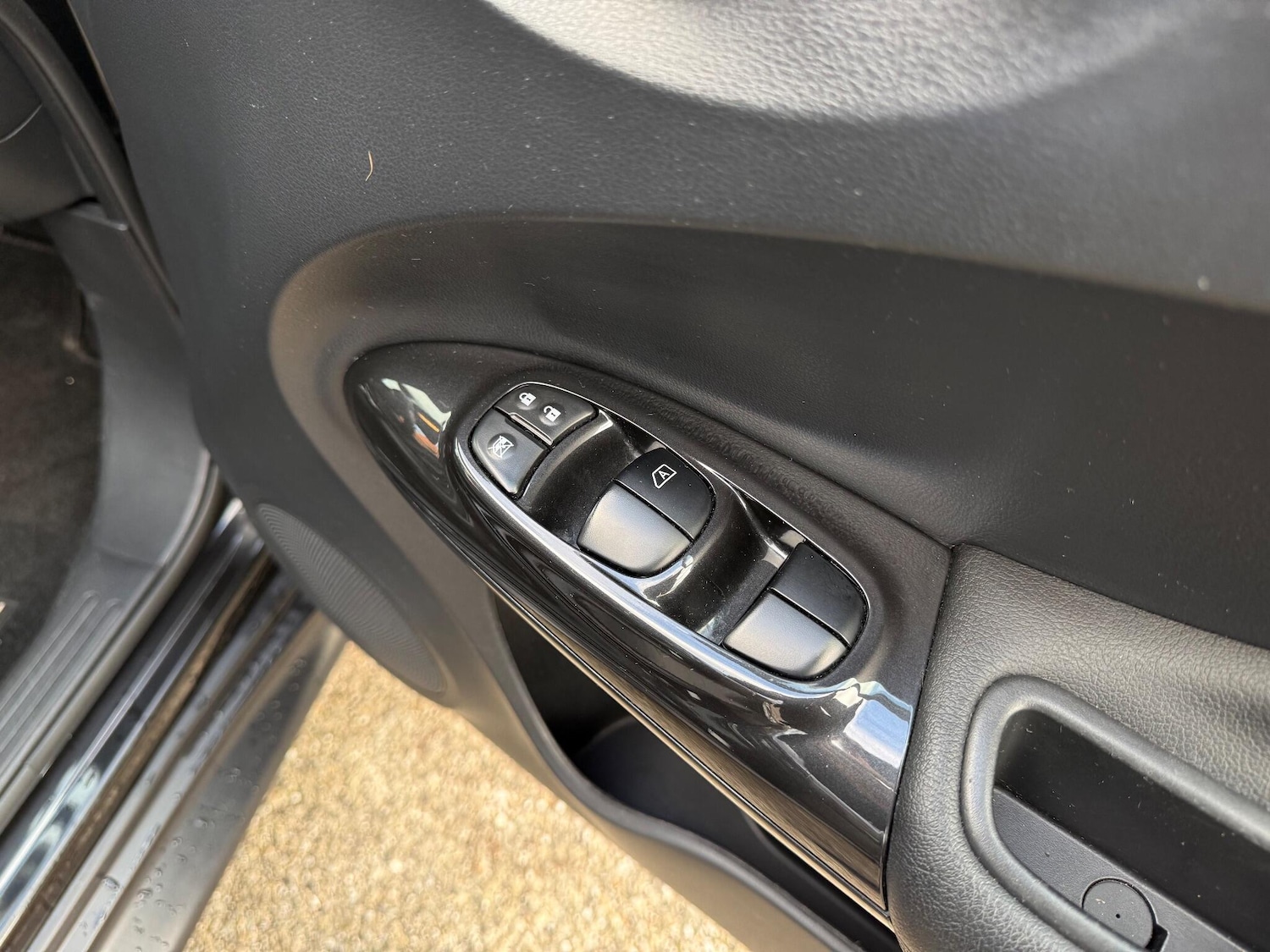 Used Nissan Juke 2017 for sale - 77412235: Photo 35