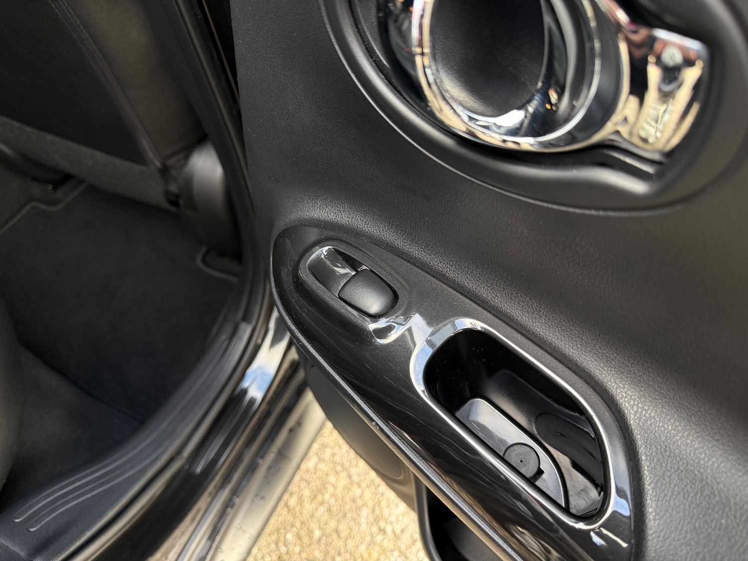 Used Nissan Juke 2017 for sale - 77412235: Photo 46