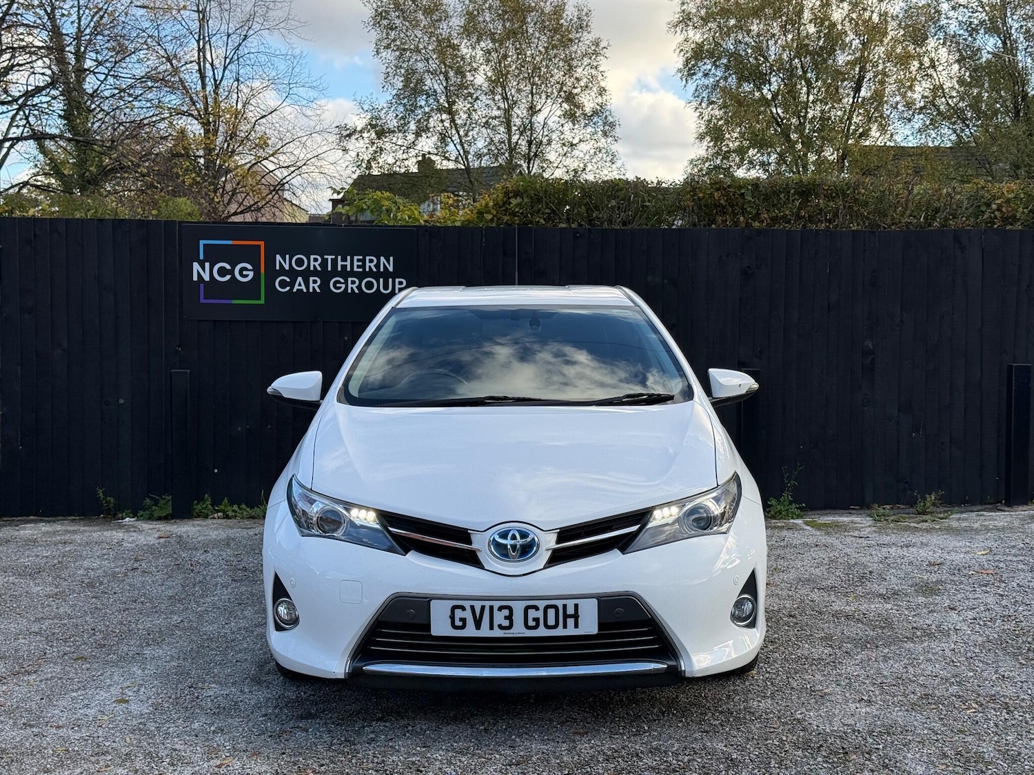 Used Toyota Auris 2013 for sale - 76377696: Photo 2