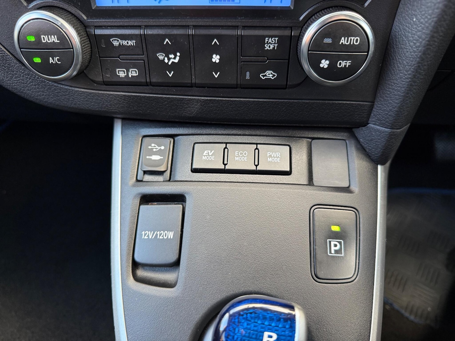 Used Toyota Auris 2013 for sale - 76377696: Photo 20