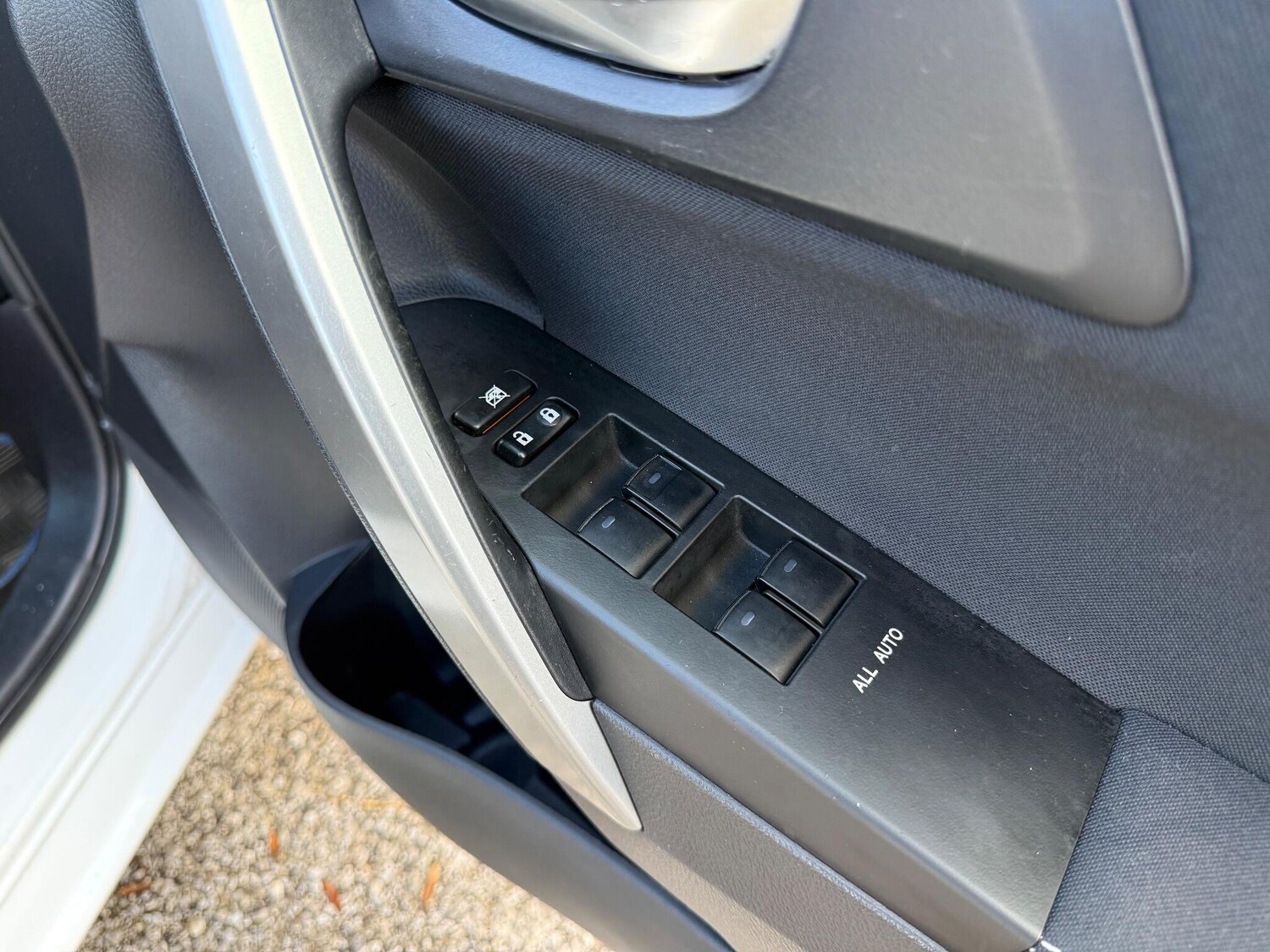 Used Toyota Auris 2013 for sale - 76377696: Photo 25