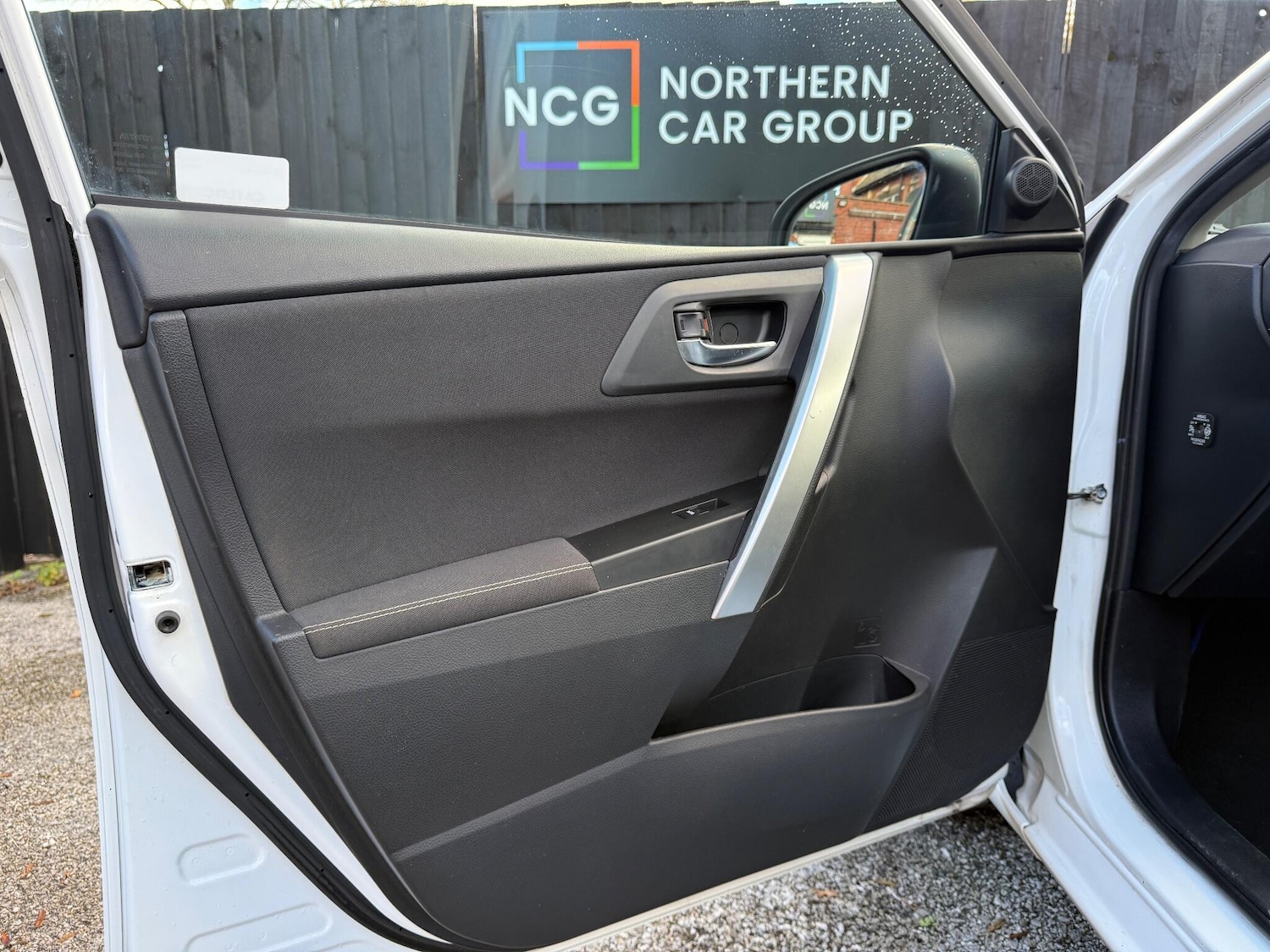 Used Toyota Auris 2013 for sale - 76377696: Photo 40