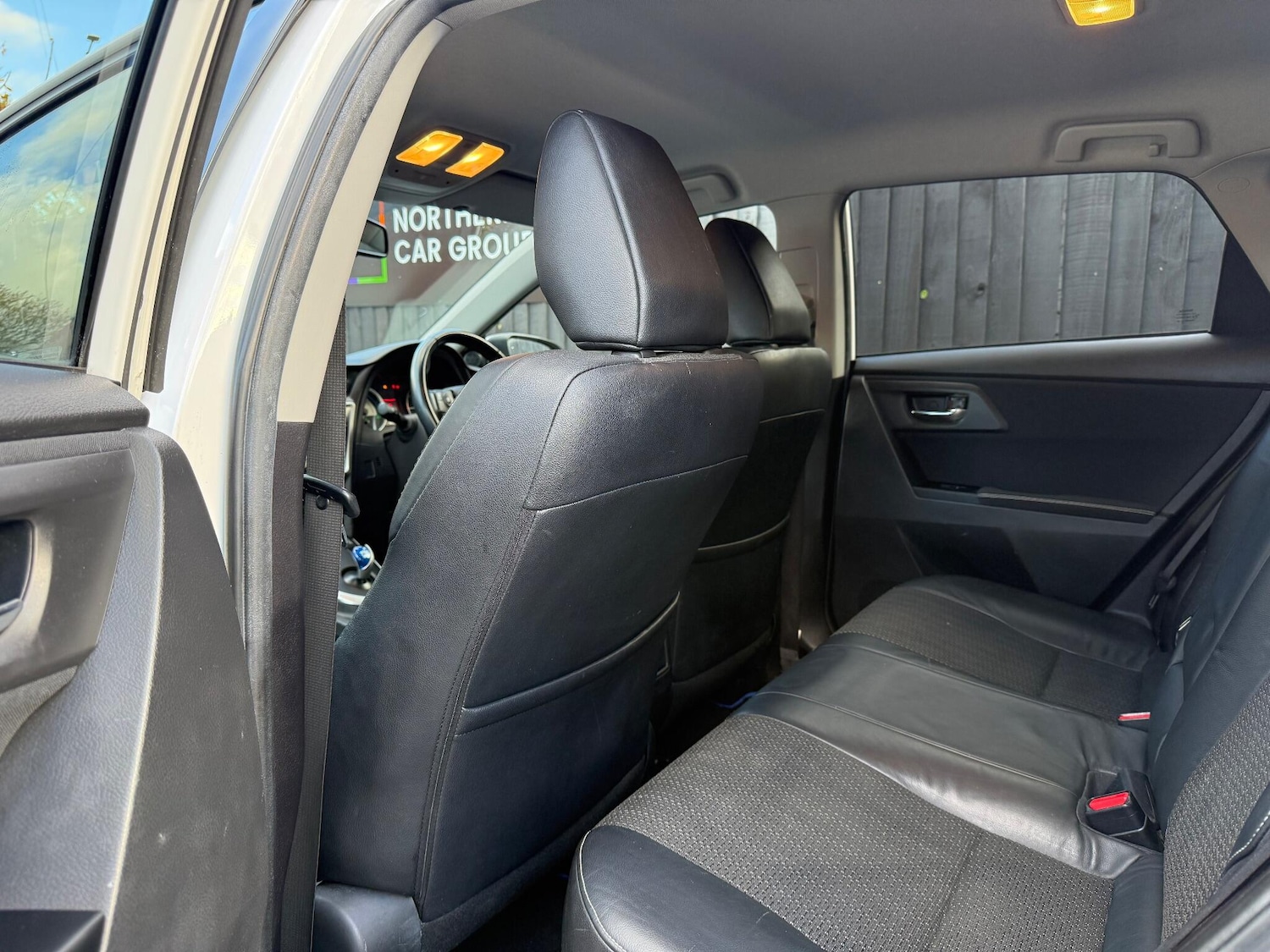 Used Toyota Auris 2013 for sale - 76377696: Photo 50