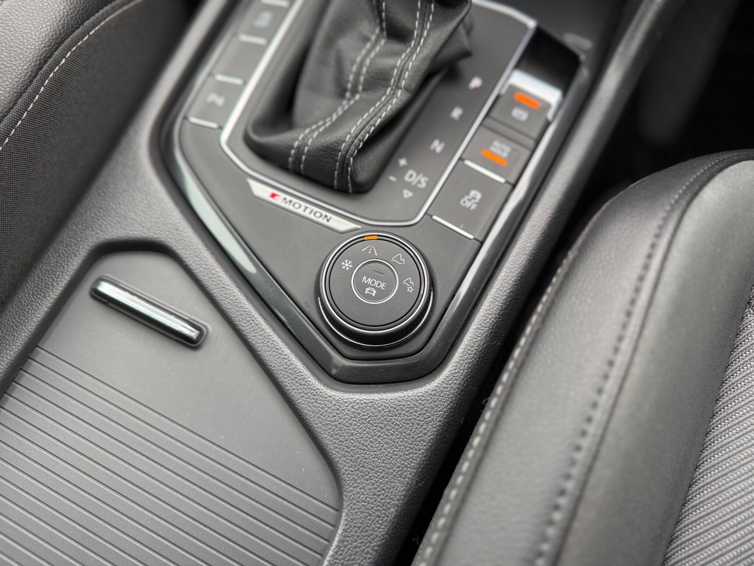 Used Volkswagen Tiguan for sale - 77637581: Photo 28