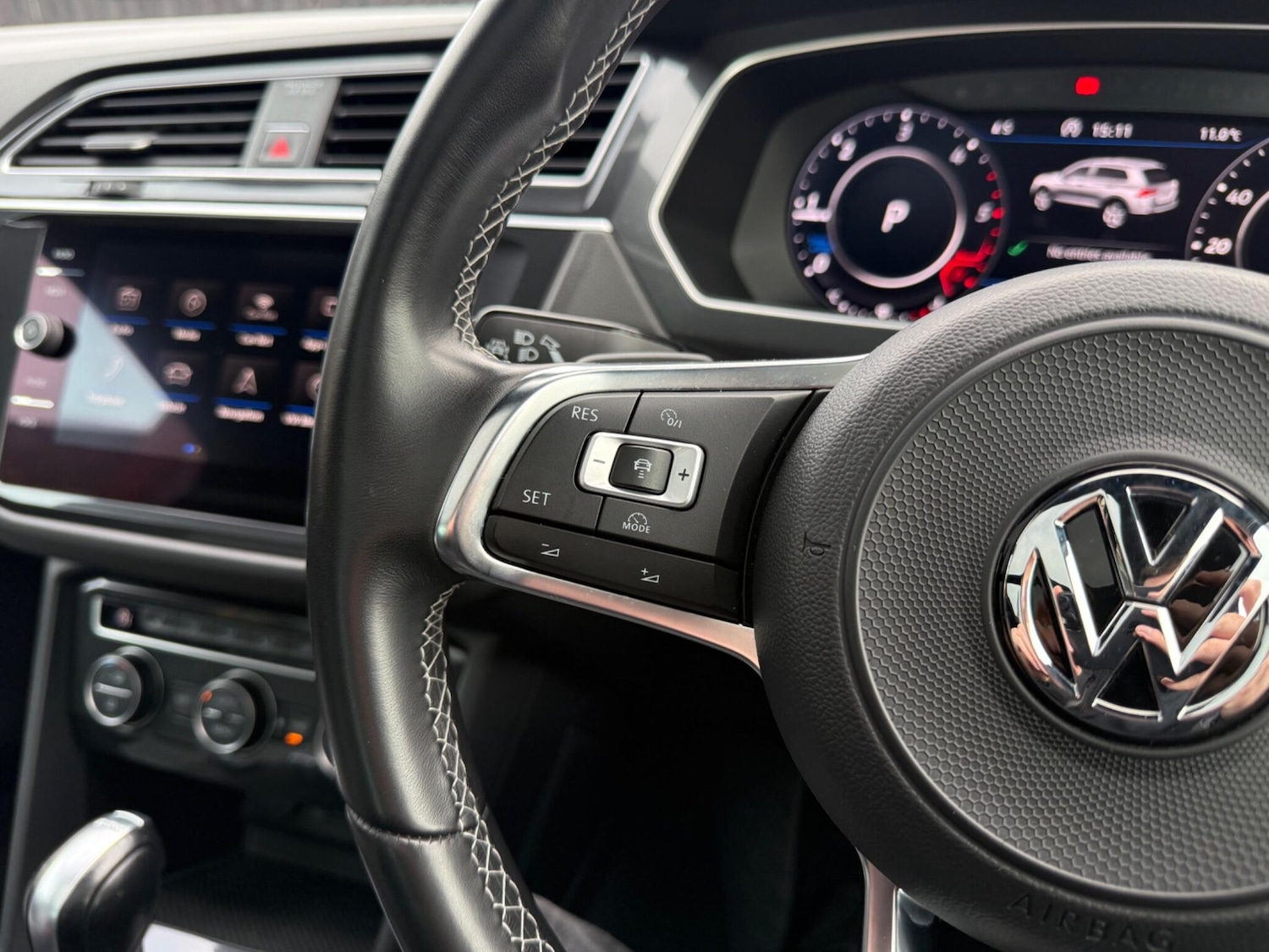 Used Volkswagen Tiguan for sale - 77637581: Photo 38