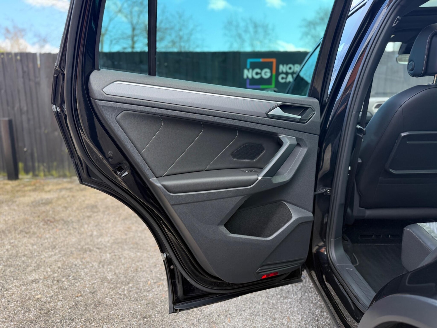 Used Volkswagen Tiguan for sale - 77637581: Photo 42