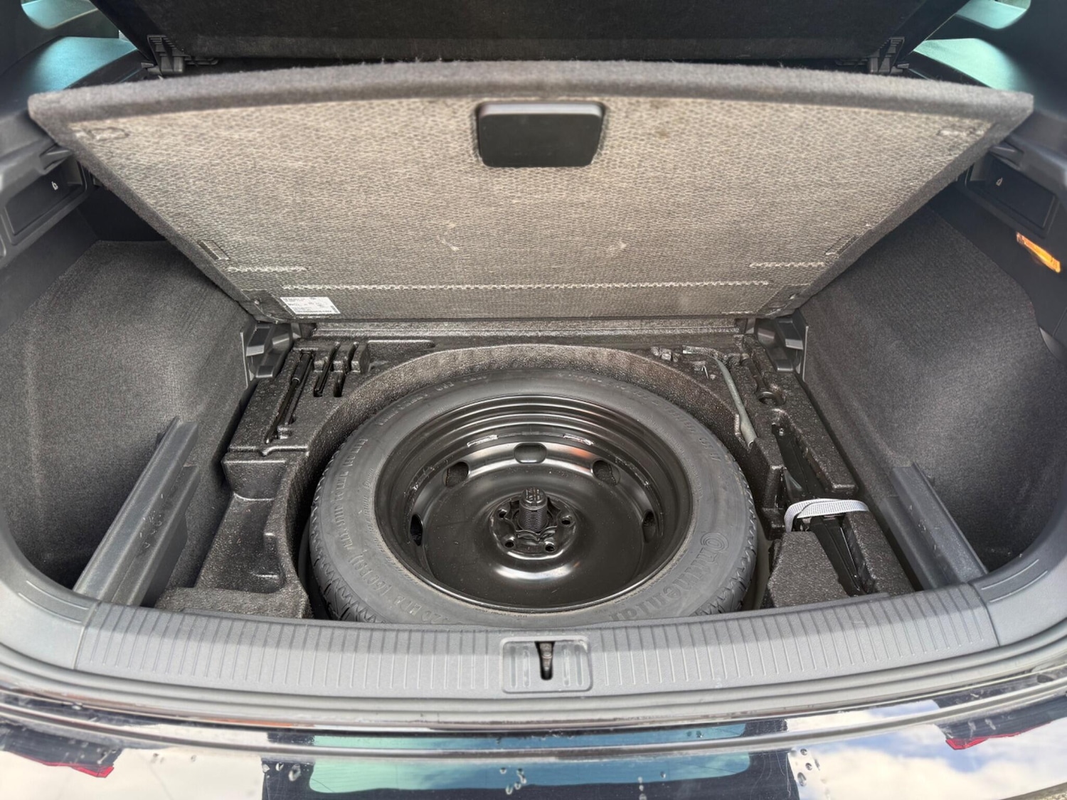 Used Volkswagen Tiguan for sale - 77637581: Photo 63