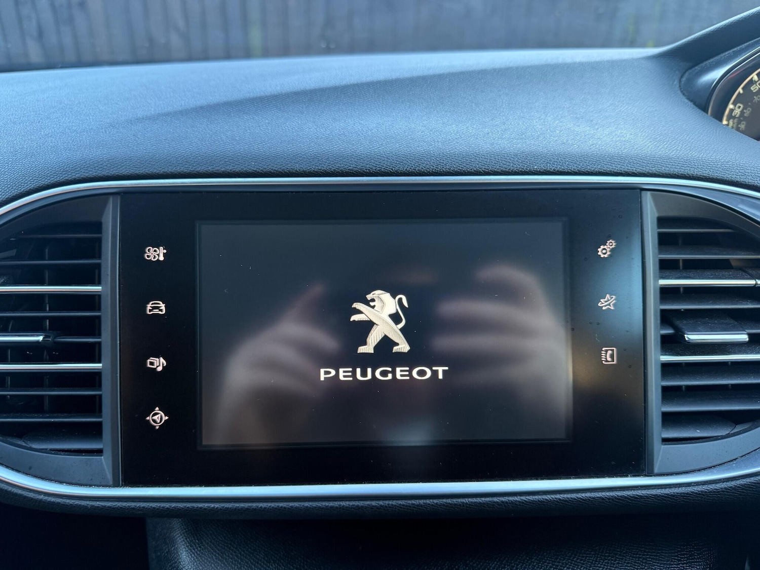 Used Peugeot 308 2015 for sale - 77101671: Photo 23