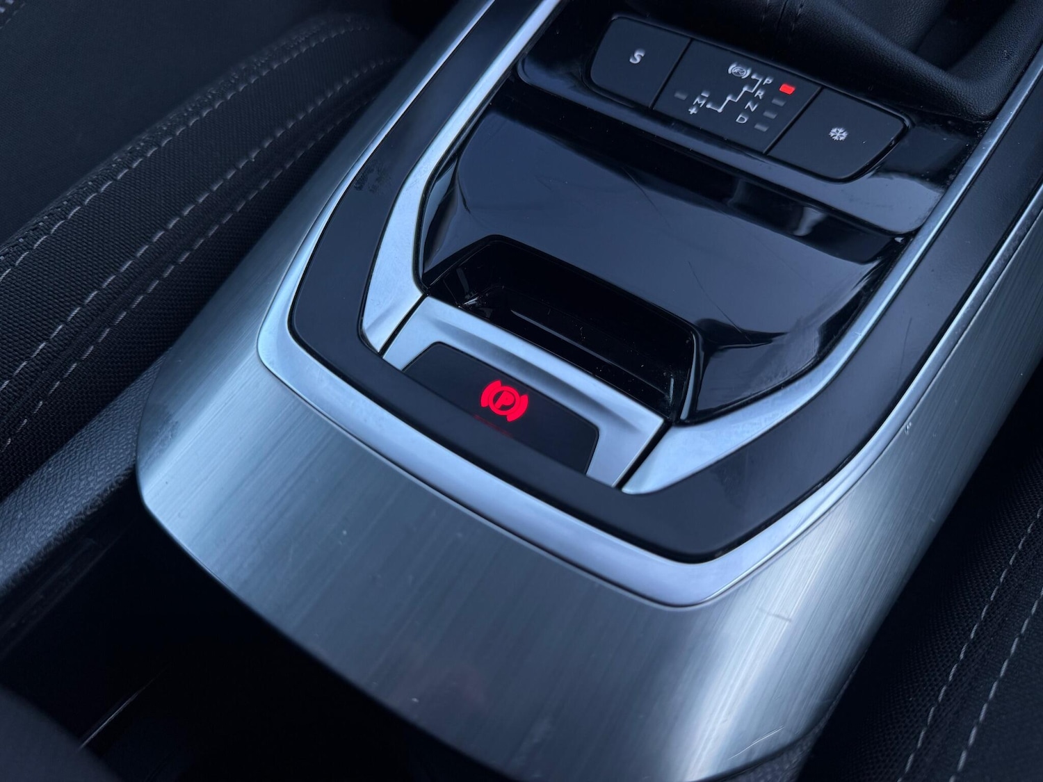 Used Peugeot 308 2015 for sale - 77101671: Photo 28