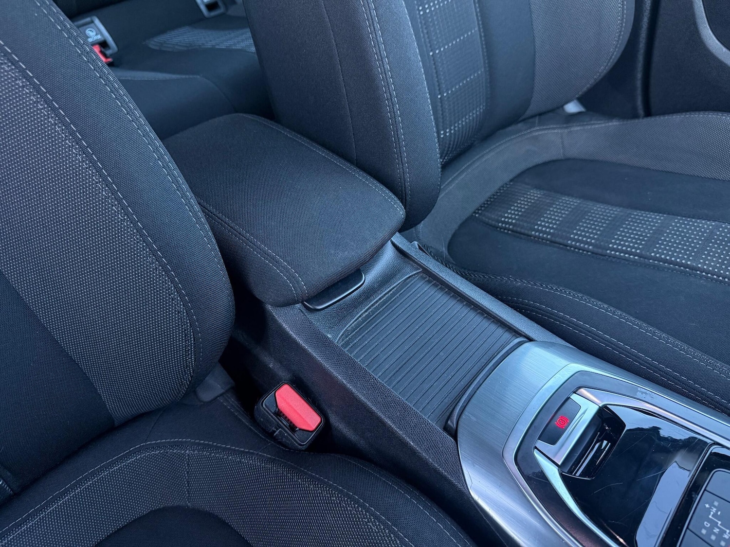 Used Peugeot 308 2015 for sale - 77101671: Photo 29