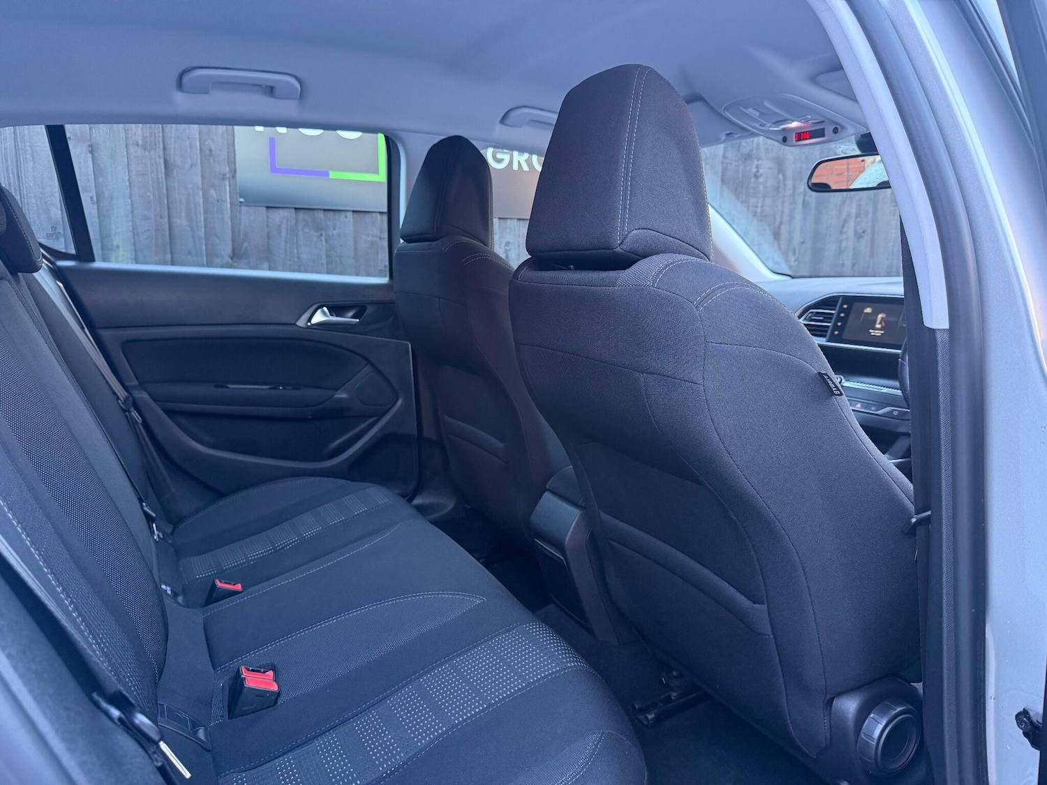 Used Peugeot 308 2015 for sale - 77101671: Photo 44