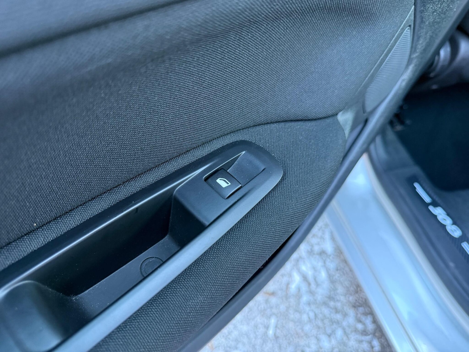 Used Peugeot 308 2015 for sale - 77101671: Photo 48