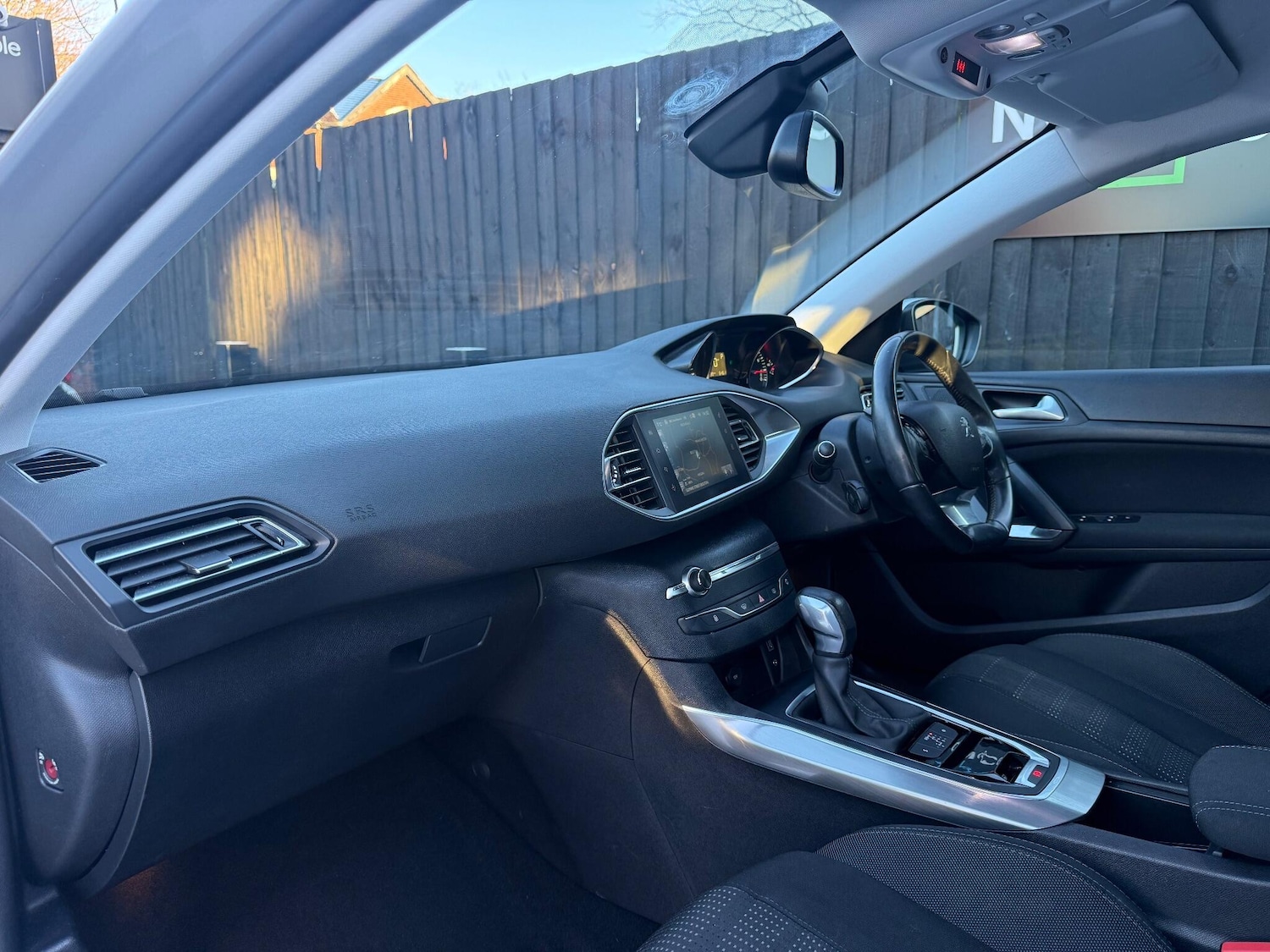 Used Peugeot 308 2015 for sale - 77101671: Photo 49