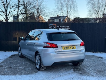 Used Peugeot 308 2015 for sale - 77101671: Photo