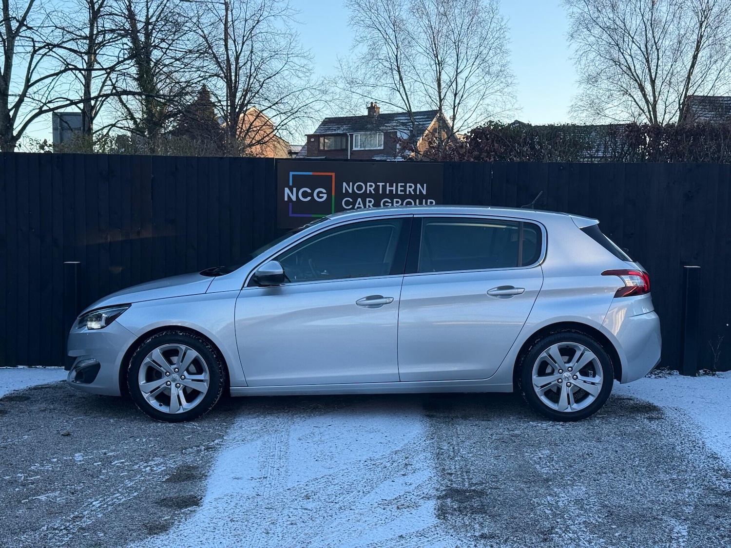 Used Peugeot 308 2015 for sale - 77101671: Photo 5