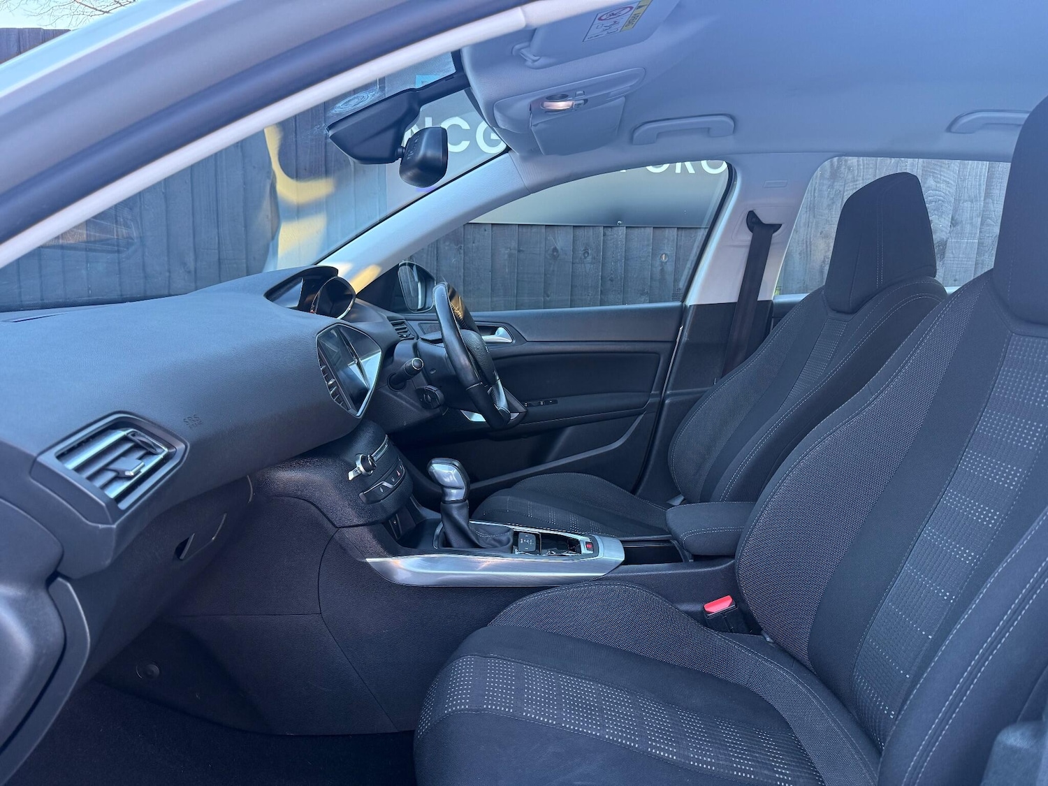 Used Peugeot 308 2015 for sale - 77101671: Photo 50