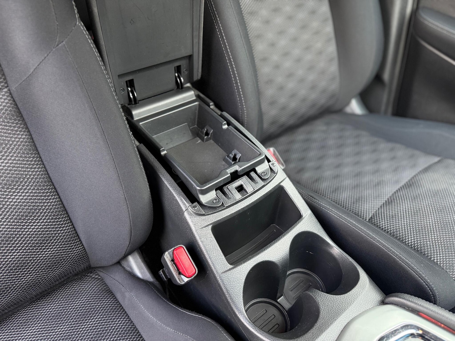 Used Nissan Qashqai 2016 for sale - 76839902: Photo 29