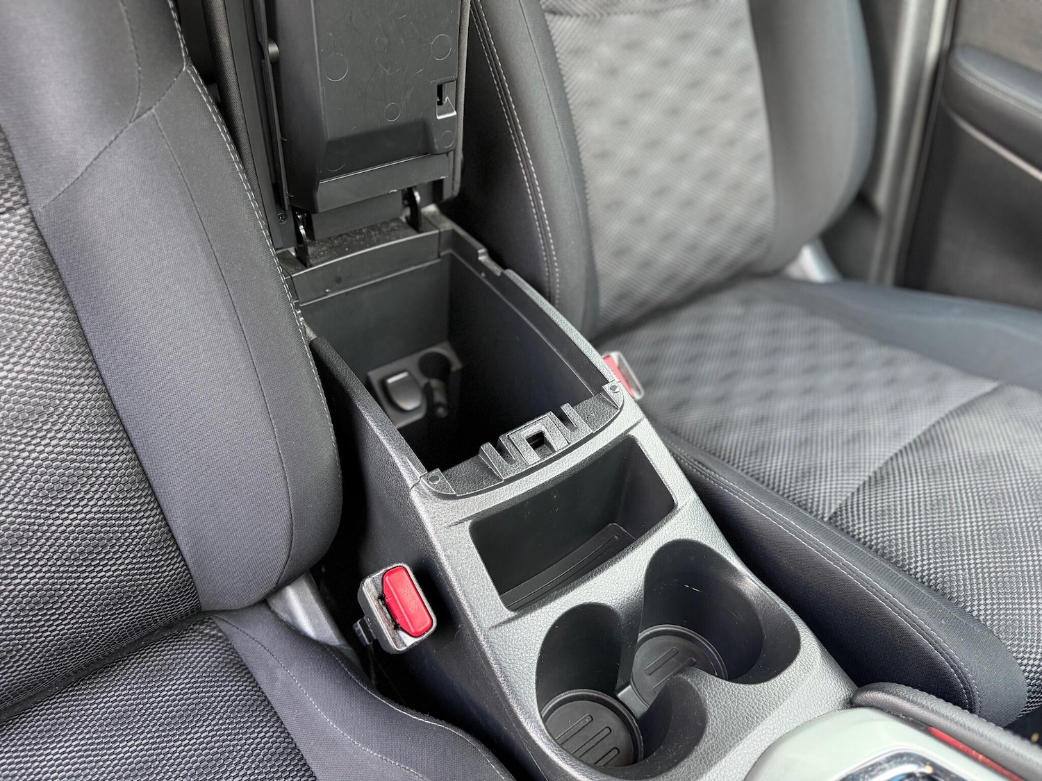 Used Nissan Qashqai 2016 for sale - 76839902: Photo 30