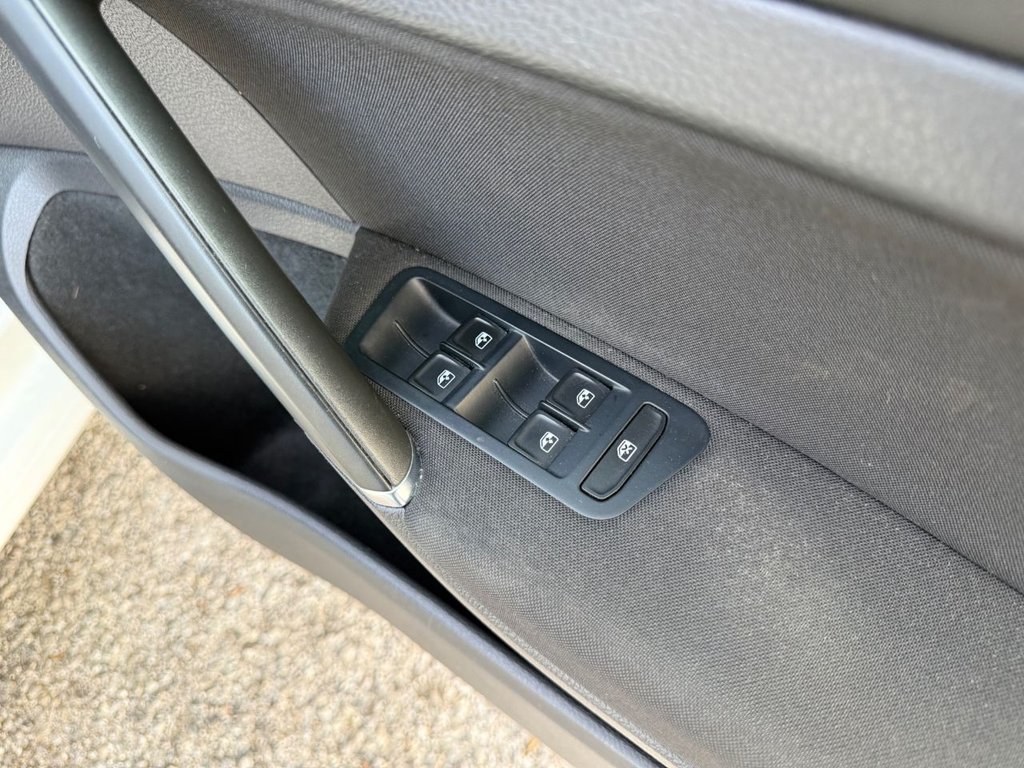 Used Volkswagen Golf 2017 for sale - 78178290: Photo 33