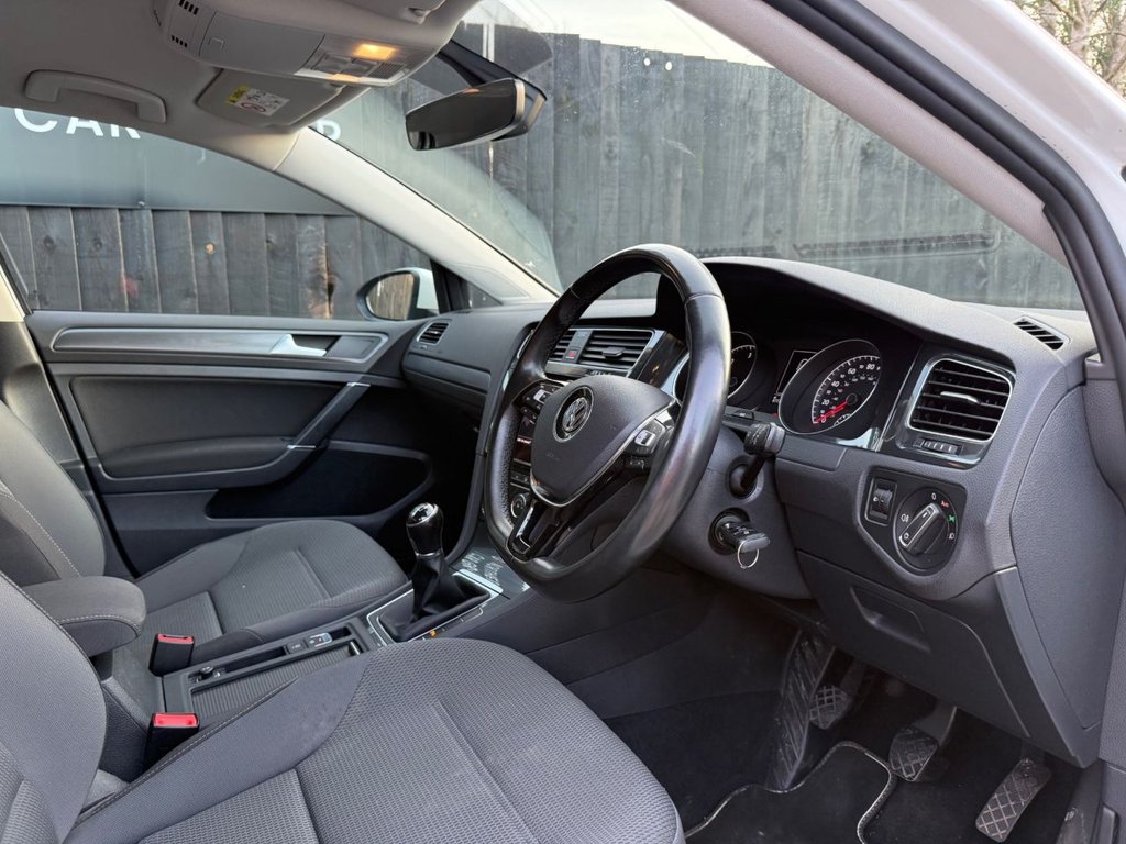 Used Volkswagen Golf 2017 for sale - 78178290: Photo 35