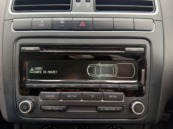 Used Volkswagen Polo 2014 for sale - 76094190: Photo 13
