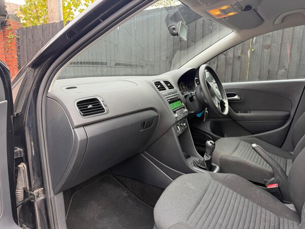 Used Volkswagen Polo 2014 for sale - 76094190: Photo 31