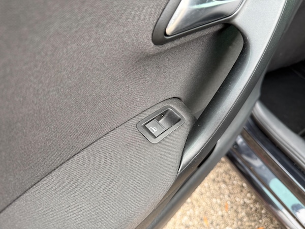 Used Volkswagen Polo 2014 for sale - 76094190: Photo 35