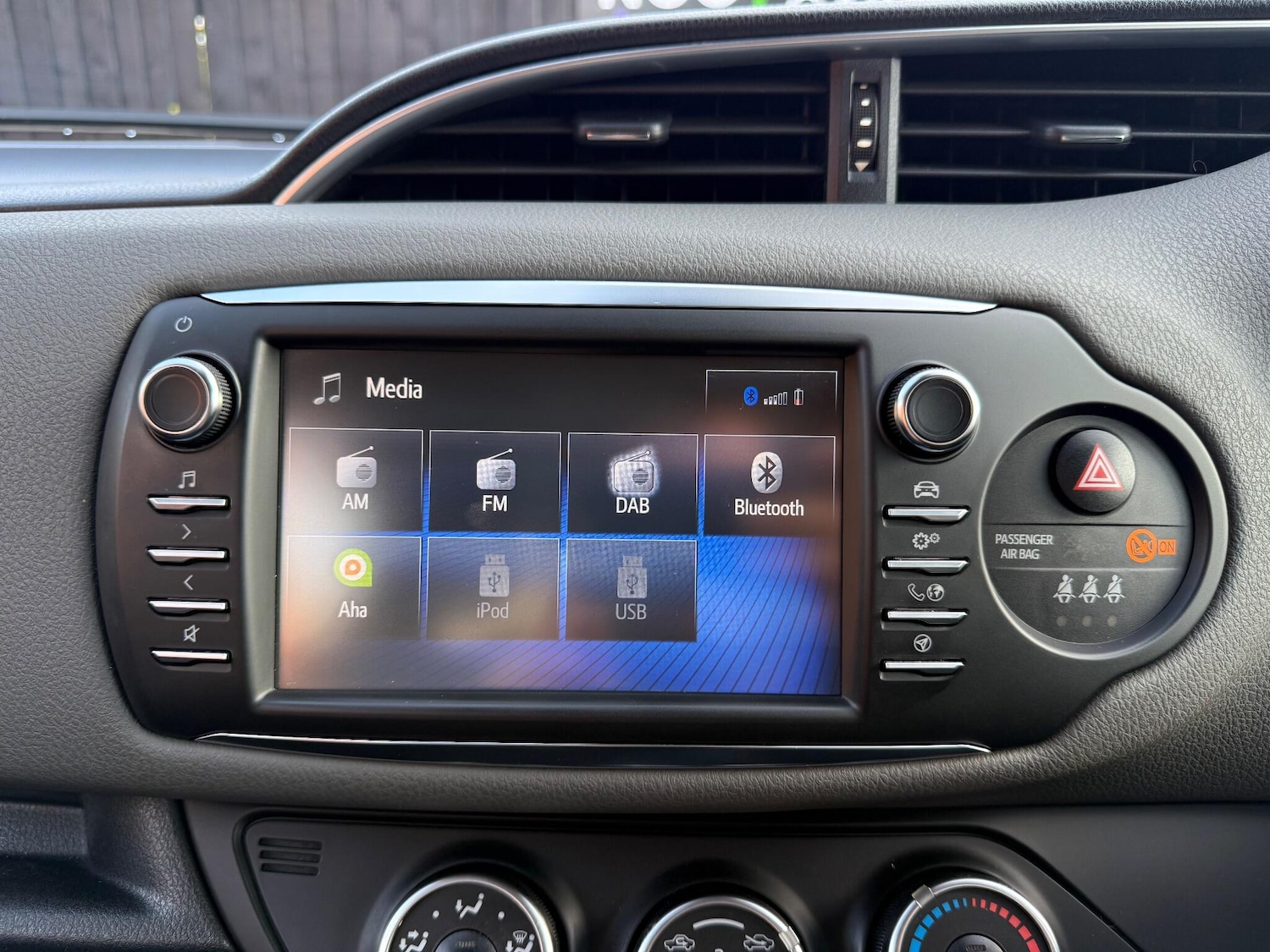 Used Toyota Yaris 2019 for sale - 76201425: Photo 20