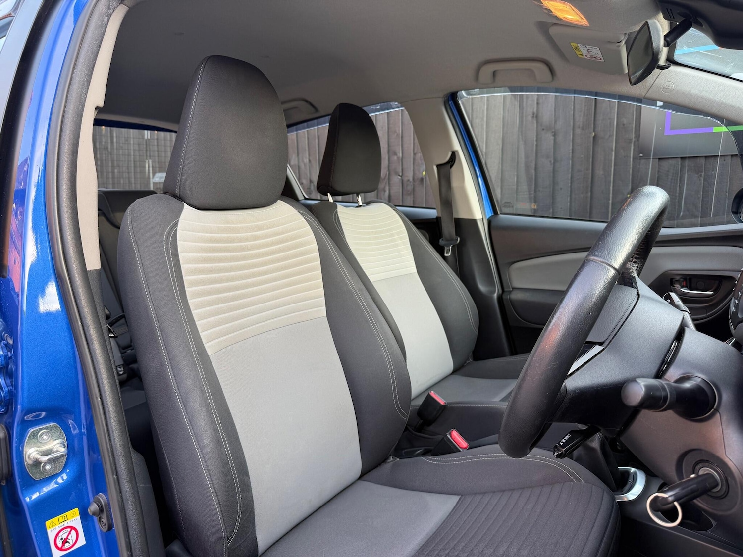 Used Toyota Yaris 2019 for sale - 76201425: Photo 27