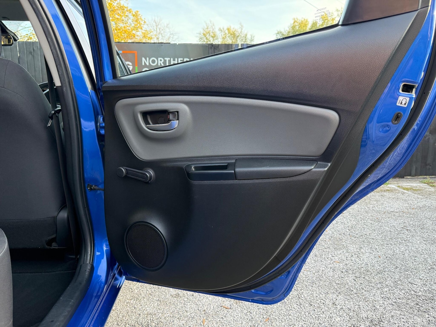 Used Toyota Yaris 2019 for sale - 76201425: Photo 34