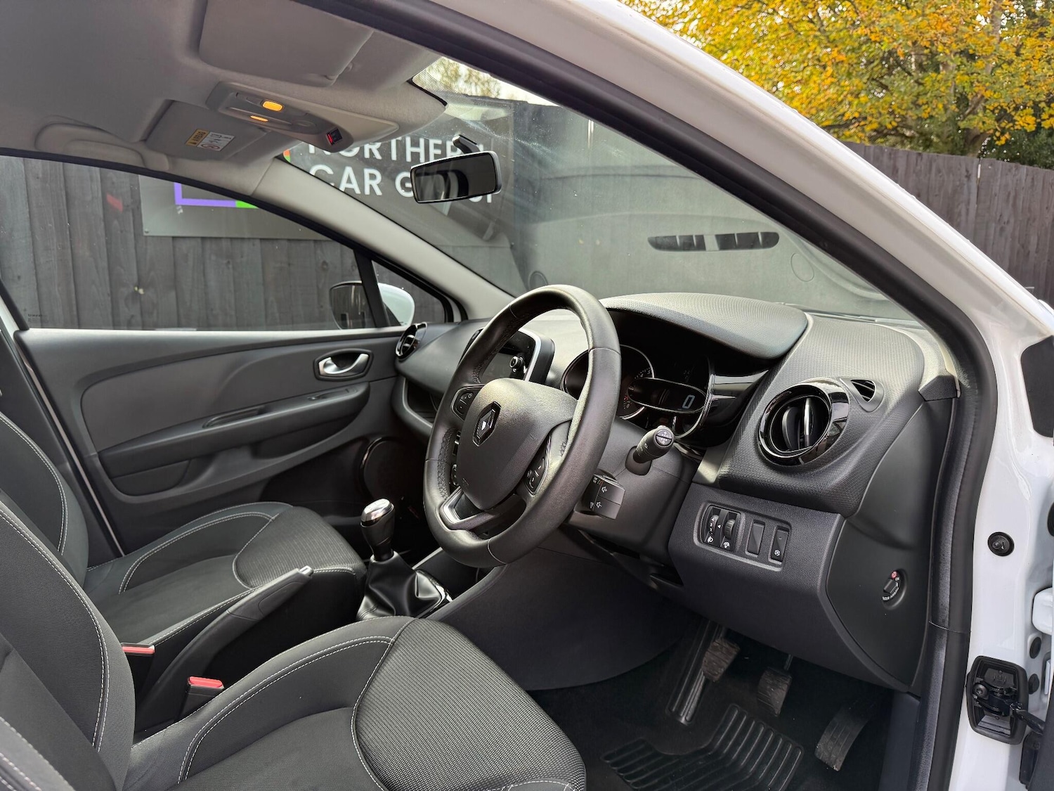 Used Renault Clio 2019 for sale - 76314267: Photo 25