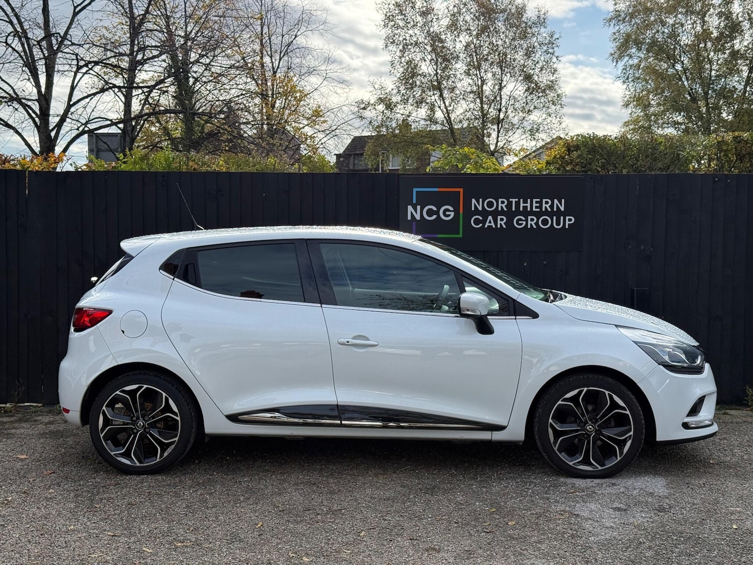 Used Renault Clio 2019 for sale - 76314267: Photo 8