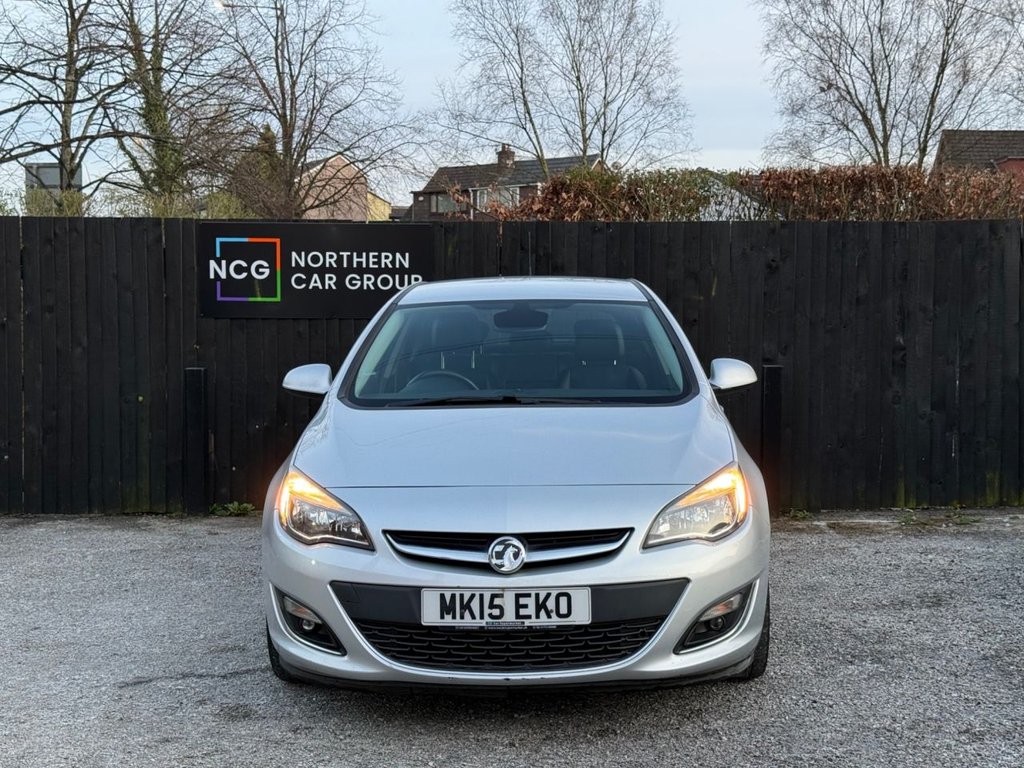 Used Vauxhall Astra 2015 for sale - 78178289: Photo 2