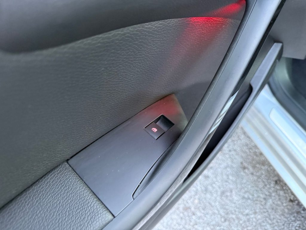 Used Vauxhall Astra 2015 for sale - 78178289: Photo 42