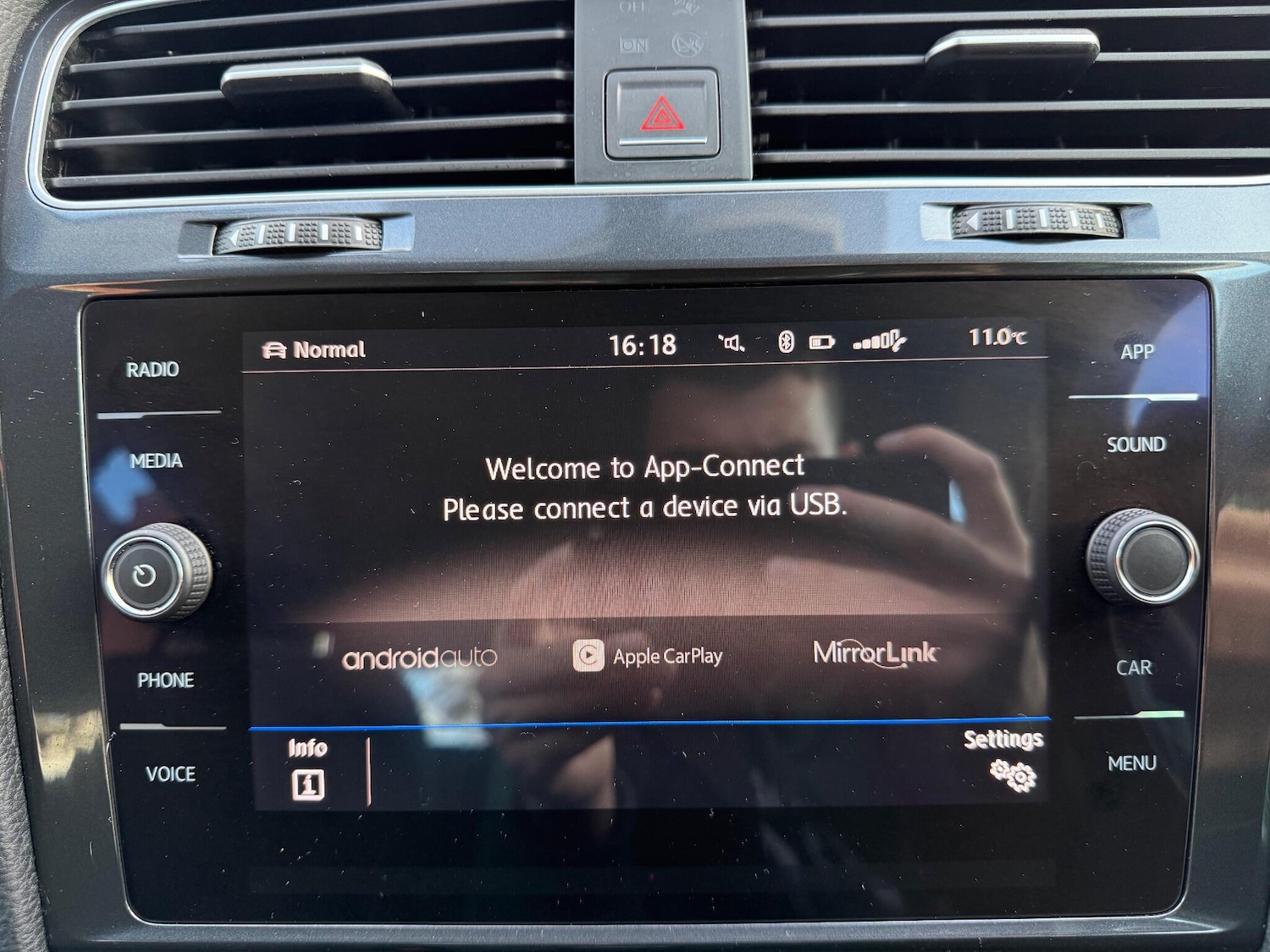 Used Volkswagen Golf 2017 for sale - 76348931: Photo 14