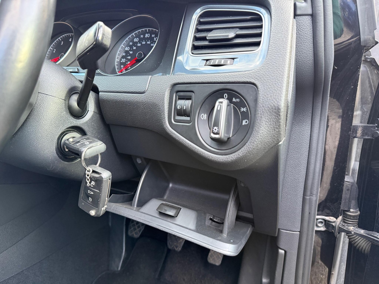 Used Volkswagen Golf 2017 for sale - 76348931: Photo 29