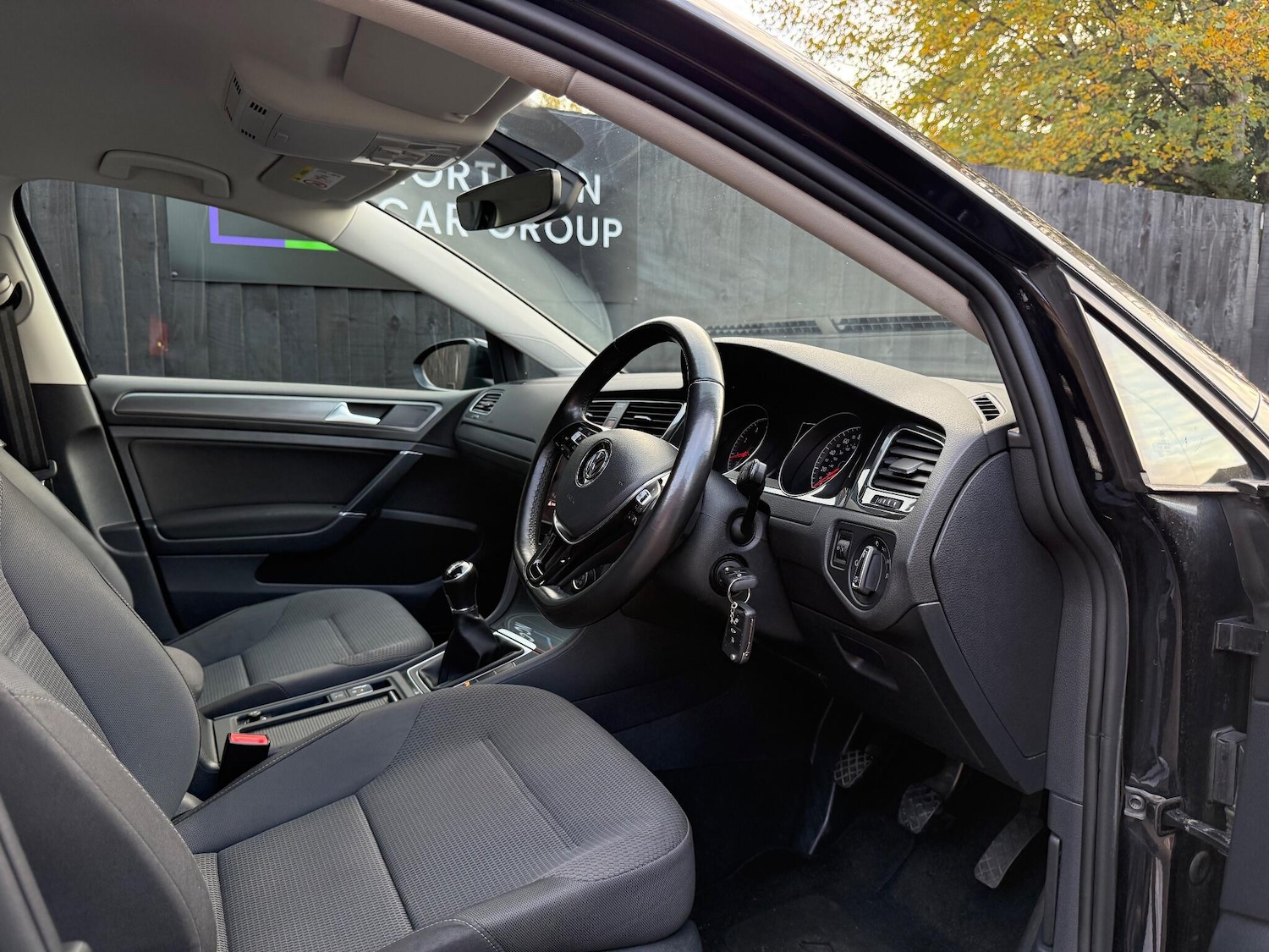 Used Volkswagen Golf 2017 for sale - 76348931: Photo 33