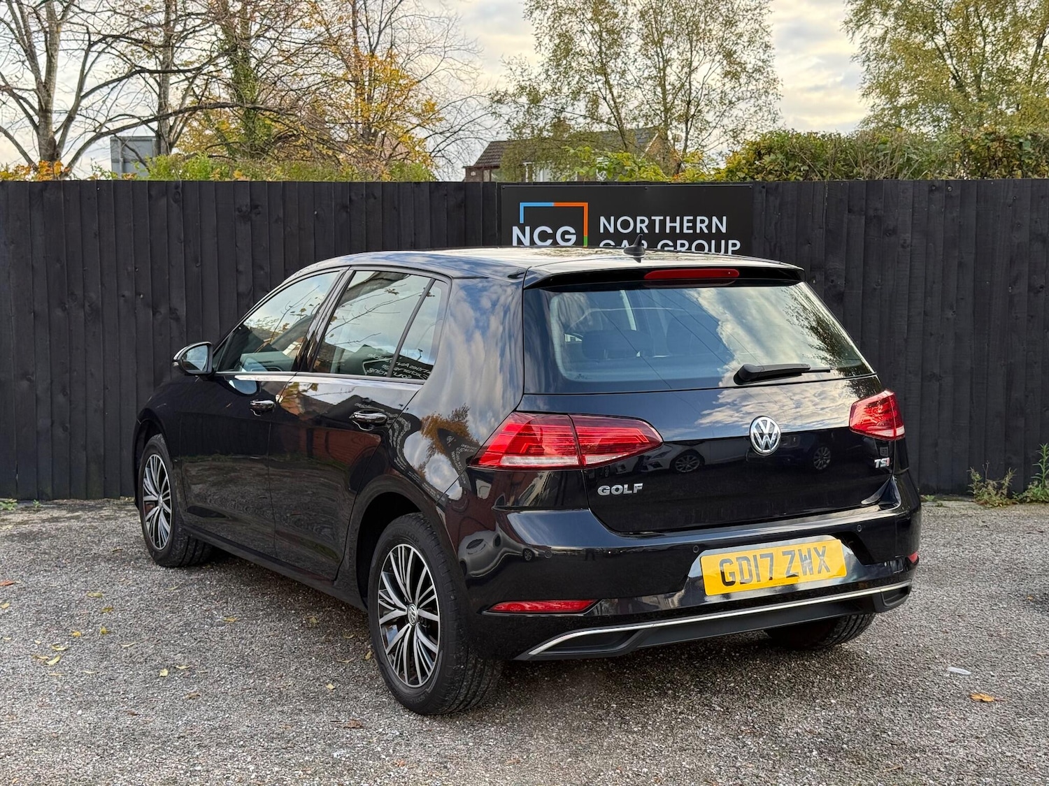 Used Volkswagen Golf 2017 for sale - 76348931: Photo 4