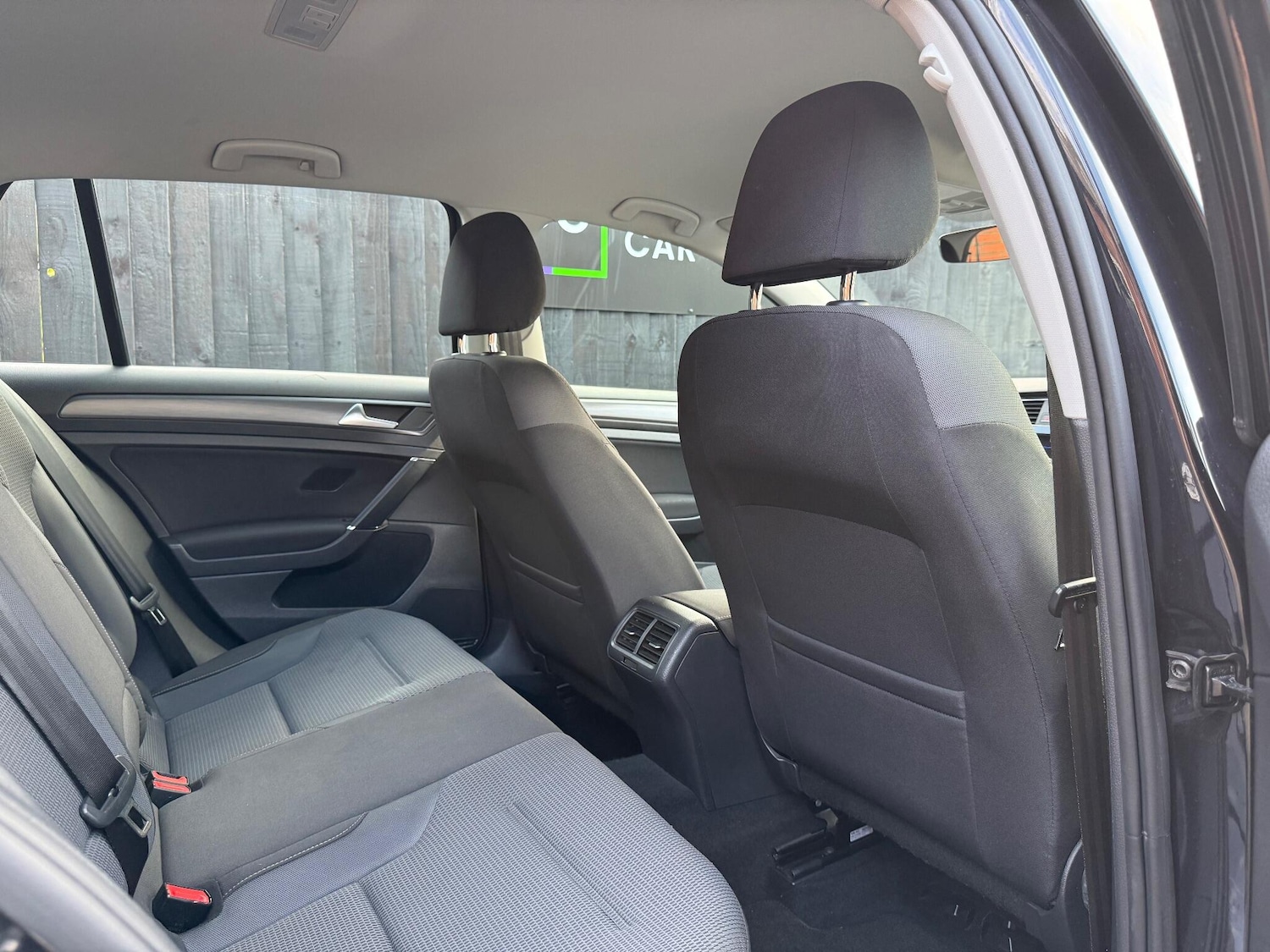 Used Volkswagen Golf 2017 for sale - 76348931: Photo 49