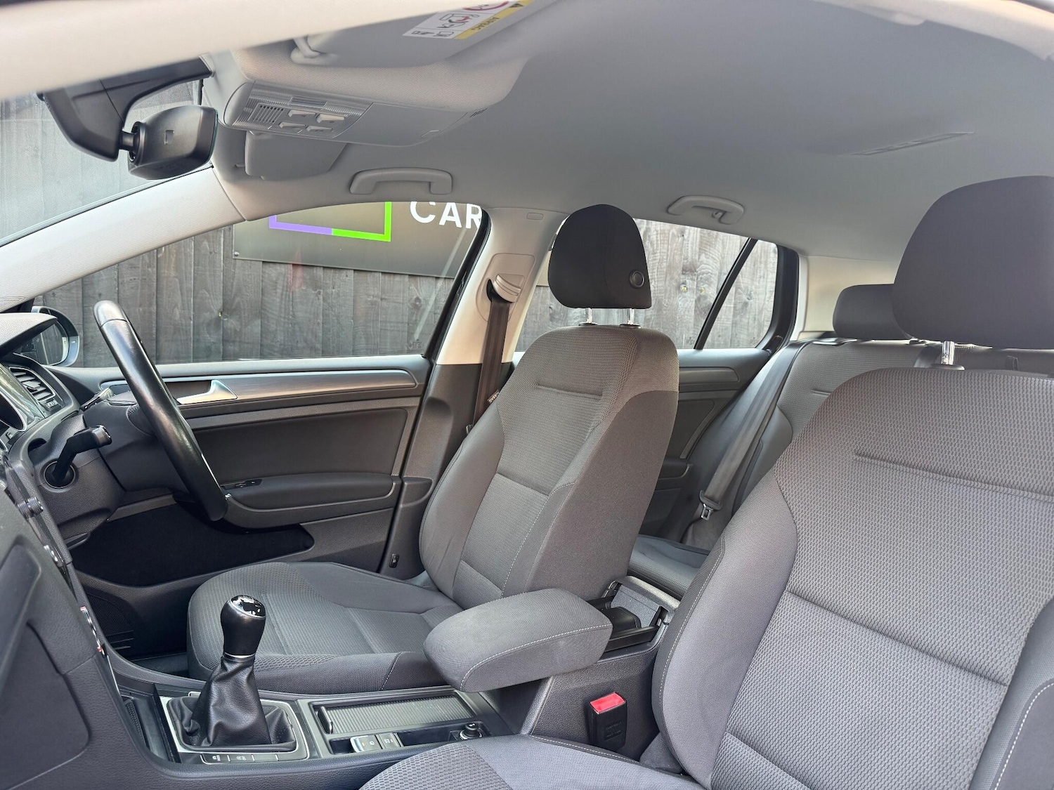 Used Volkswagen Golf 2017 for sale - 76348931: Photo 54